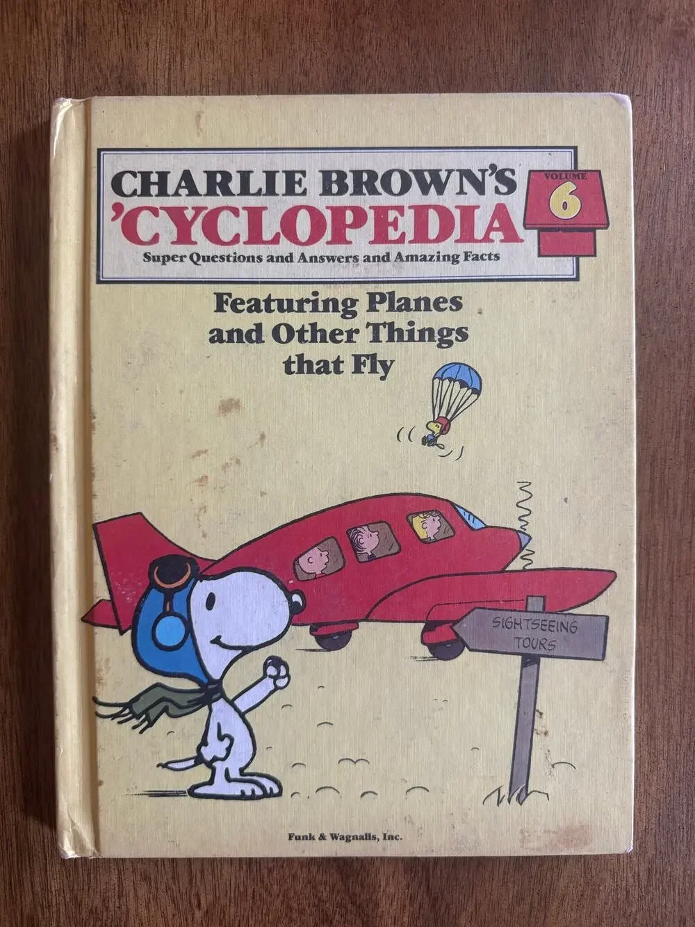 Vintage 1980 Charlie Brown Cyclopedia Vol 6 Planes Snoopy Peanuts Hardcover